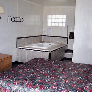 Clearview Motor Inn